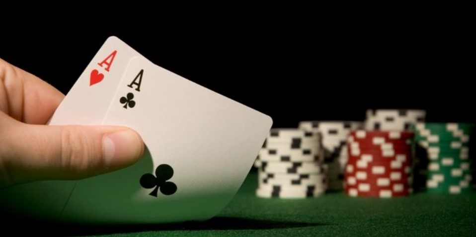 Cách Chơi Poker: Học Cách Chơi Chuẩn Cho Tân Thủ 2024