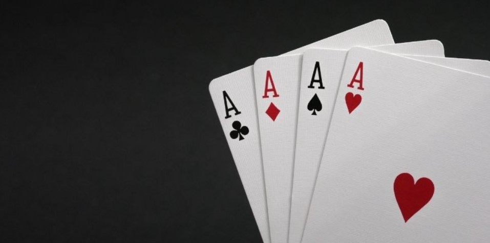 Khám Phá Ngay Cách Để Làm Một Hand Poker Chính Hiệu 2024